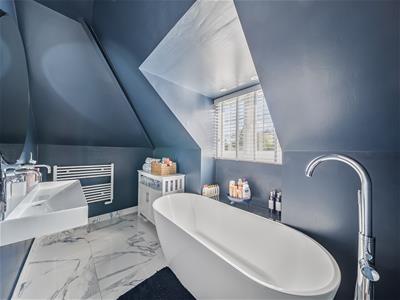 Family Bathroom: